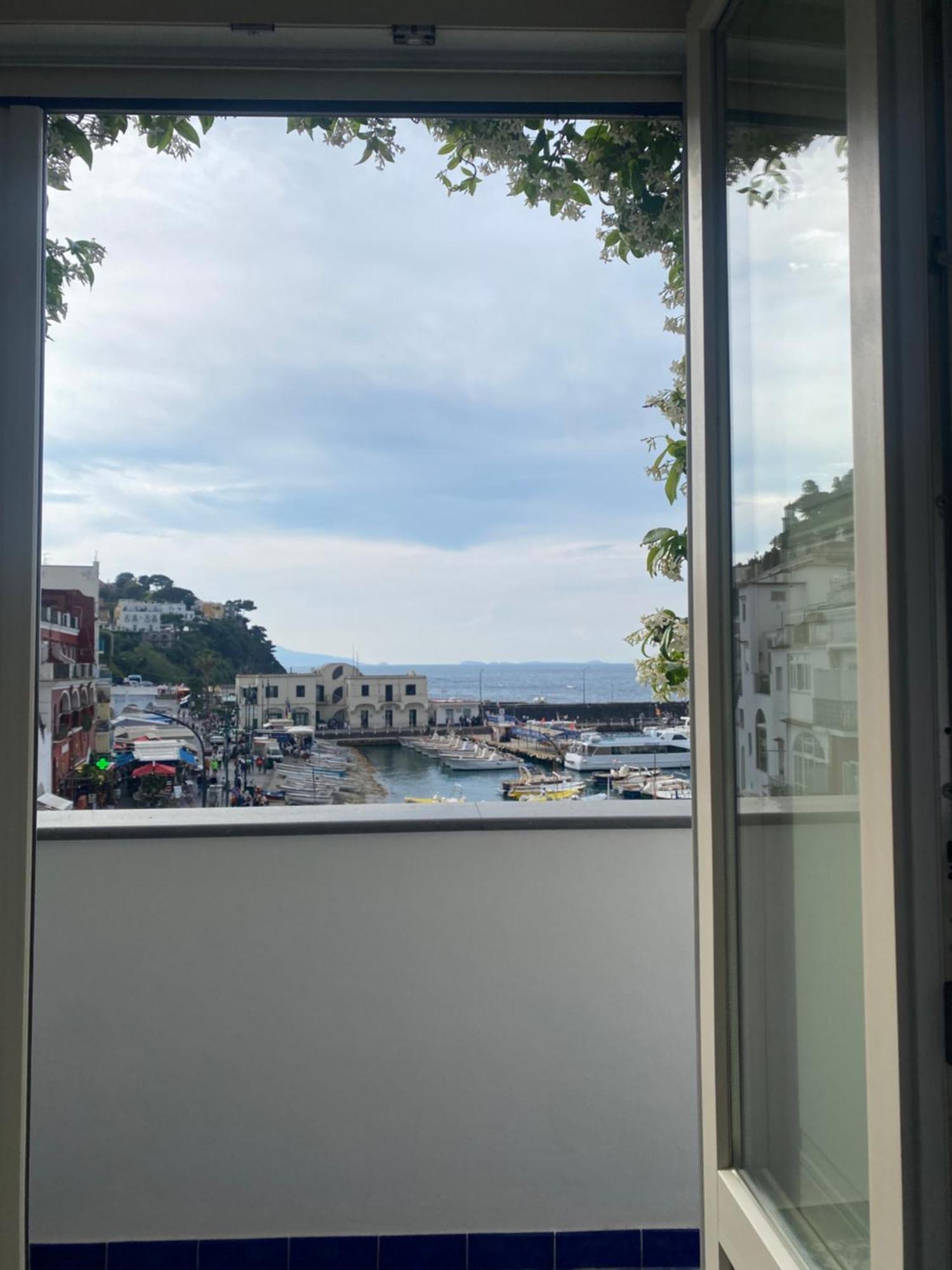 Апартаменти La Baia Di Napoli Капрі Екстер'єр фото